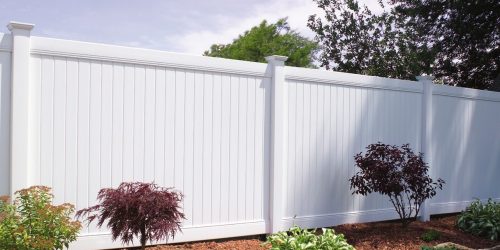 New Vinyl Privacy Fence & Fence Repair